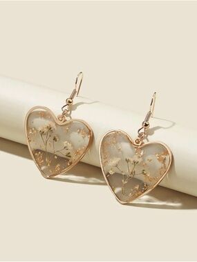Gold-Trim Heart Drop Earrings with White Resin and Dried Flowers